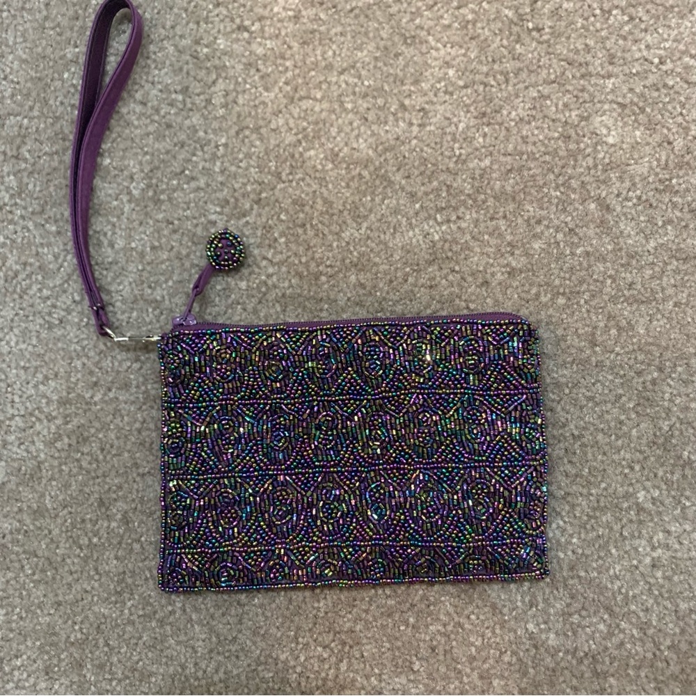 Amanda Smith iridescent purple beaded clutch 6 1/2x4 1/2 with removable strap